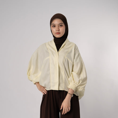 Kirei Blouse
